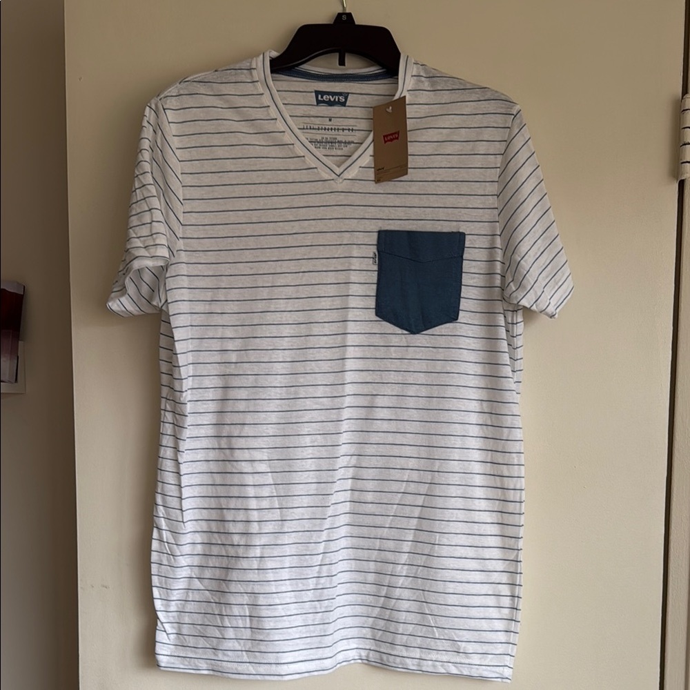 Levi's Men's White Striped Shirt with Blue Pocket
